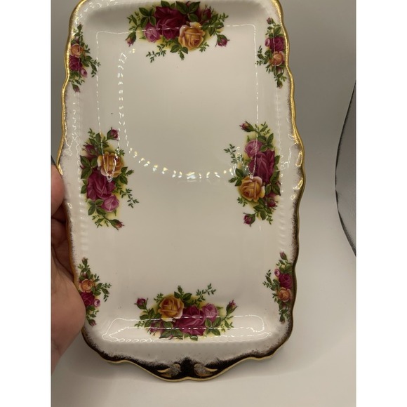 Royal Albert - OLD COUNTRY ROSES - 12" Rectangular Sandwich Tray - Picture 5 of 8